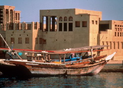 Dhows vor Sheikh Zayed Haus