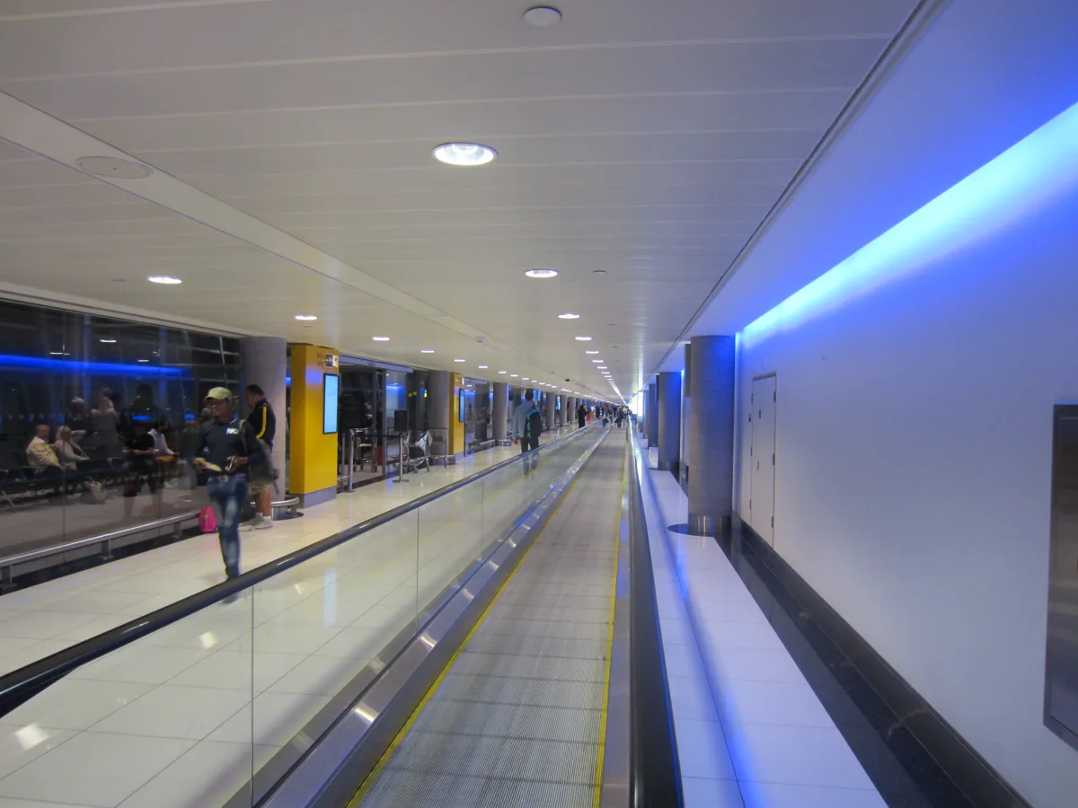 Flughafen-Terminal in den Vereinigten Arabischen Emiraten