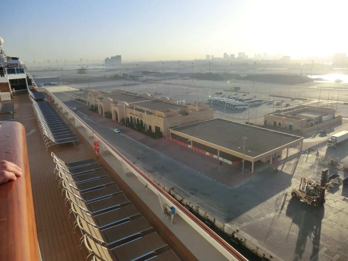 Kreuzfahrtterminal im Hafen von Dubai